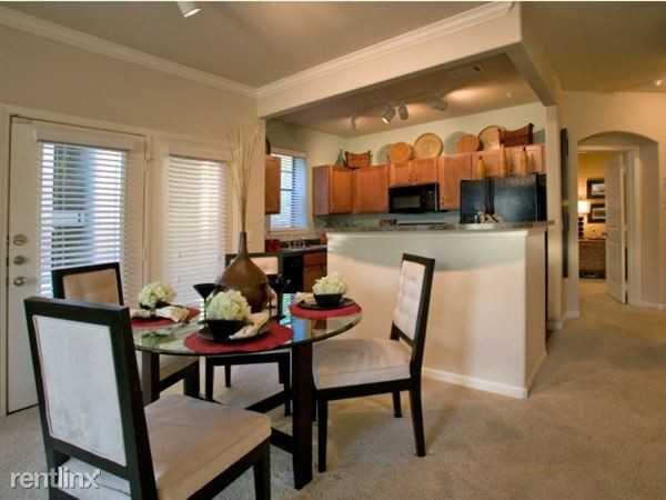 E. Northwest Highway & Shady brook LN Apartments E Northwest Hwy