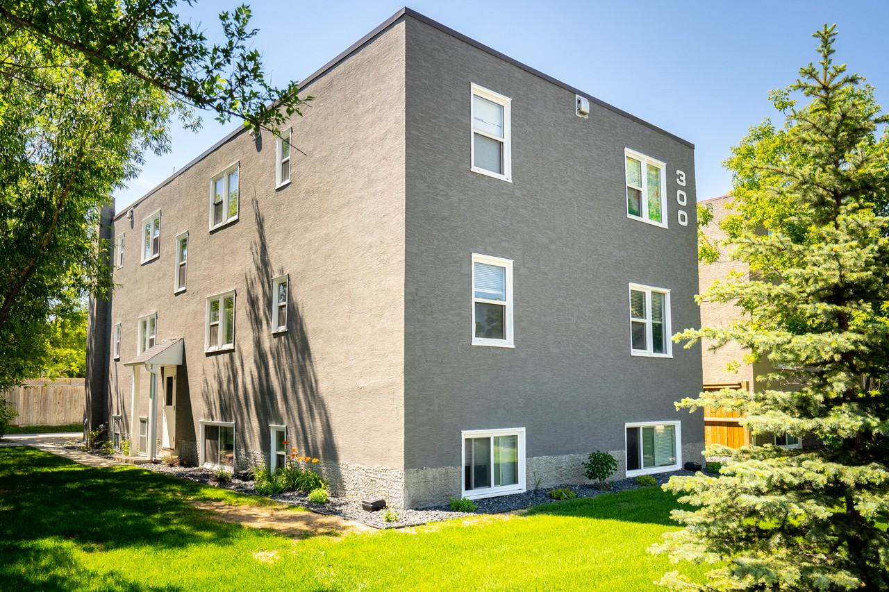 300 St Mary's Road Apartments 300 St Mary'S Rd, Winnipeg, MB R2H 1J6