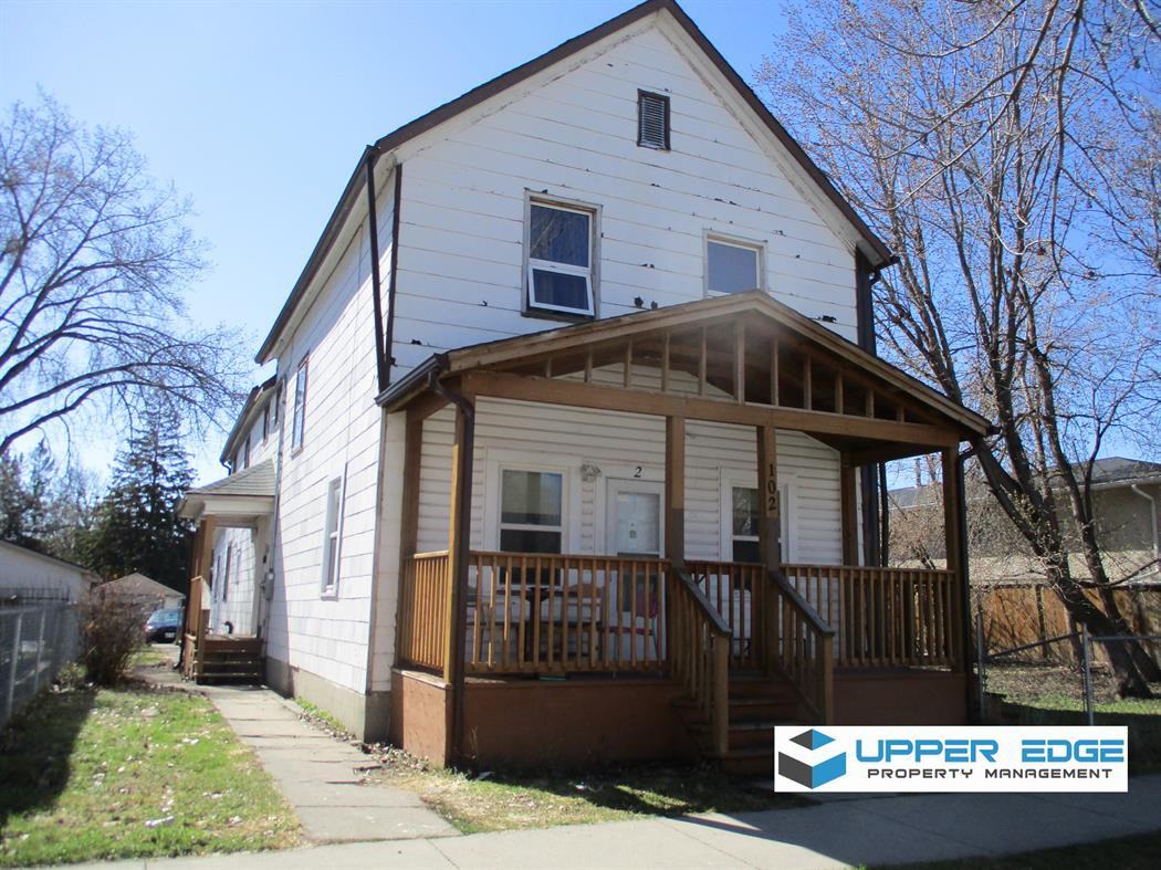 102 Barber St, Winnipeg, MB R2W 3J7 2 Bedroom Apartment for 920/month