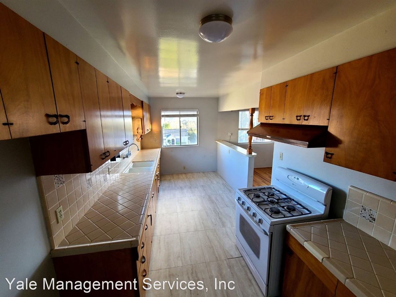 625631 E Virginia Terrace Apartments 625 E Virginia Ter 631, Santa