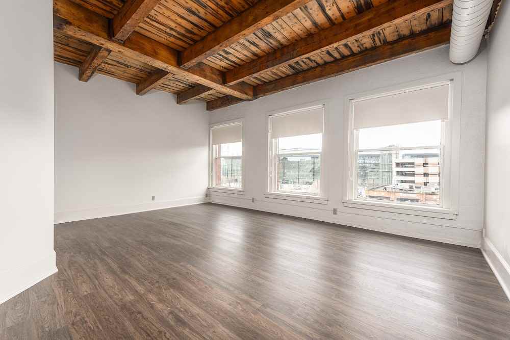 Historic Buckeye Building Apartments 2082 E 4th St, Cleveland, OH