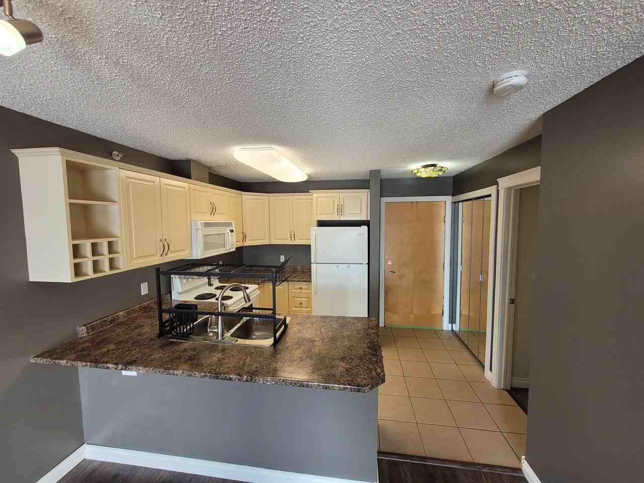 17404 Apartments in Callingwood South, Edmonton, AB T5T 6X4 Zumper