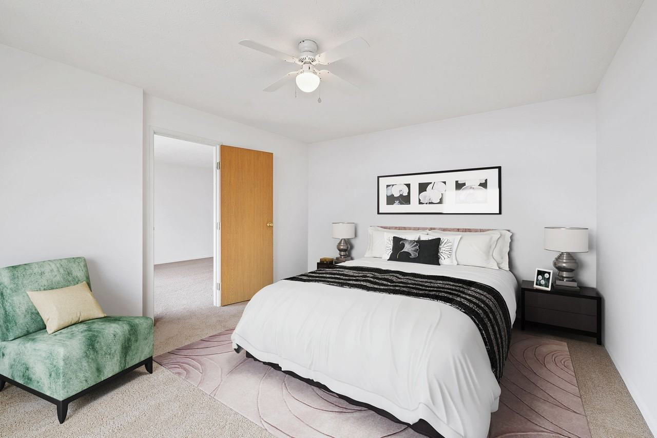 Stratford Crossings Apartments 600 Grant Allen Way, Wadsworth, OH