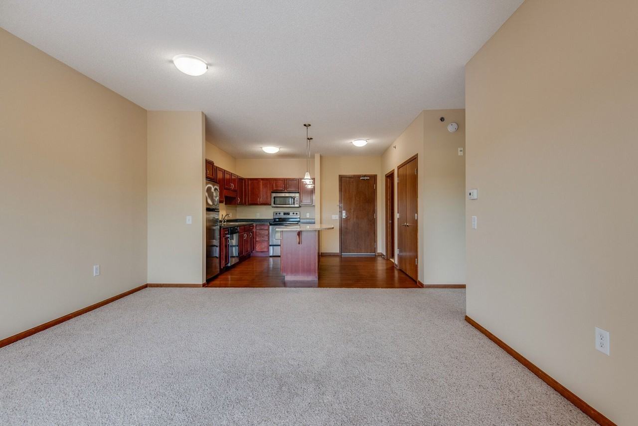 Oaks Glen Lake Apartments 14414 Stewart Ln, MN 55345 Zumper