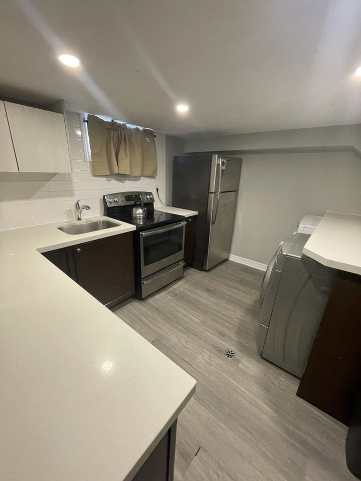 26 Grandfield Lower unit Apartments 26 Grandfield St, Hamilton, ON