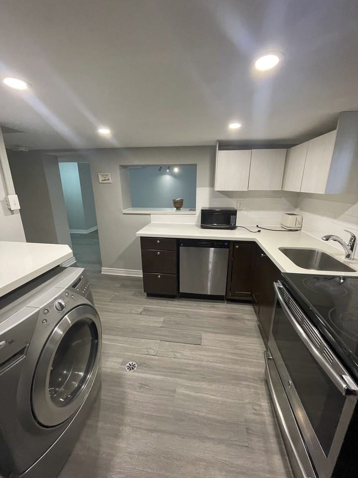 26 Grandfield Lower unit Apartments 26 Grandfield St, Hamilton, ON