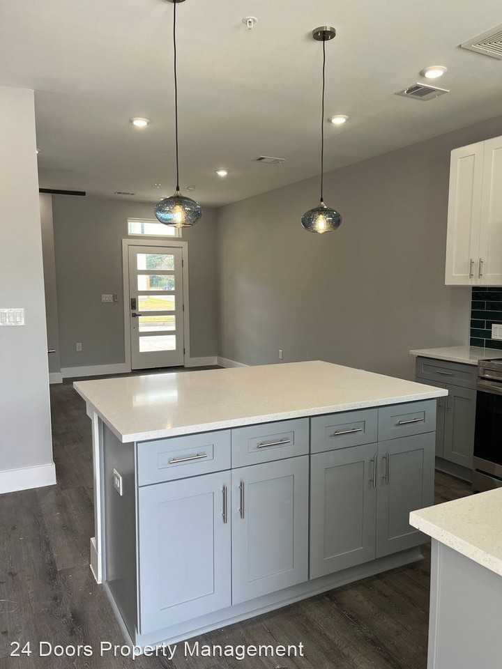 3146 Forest Park Blvd Apartments in Byers Mccart, Fort Worth, TX 76110 Zumper