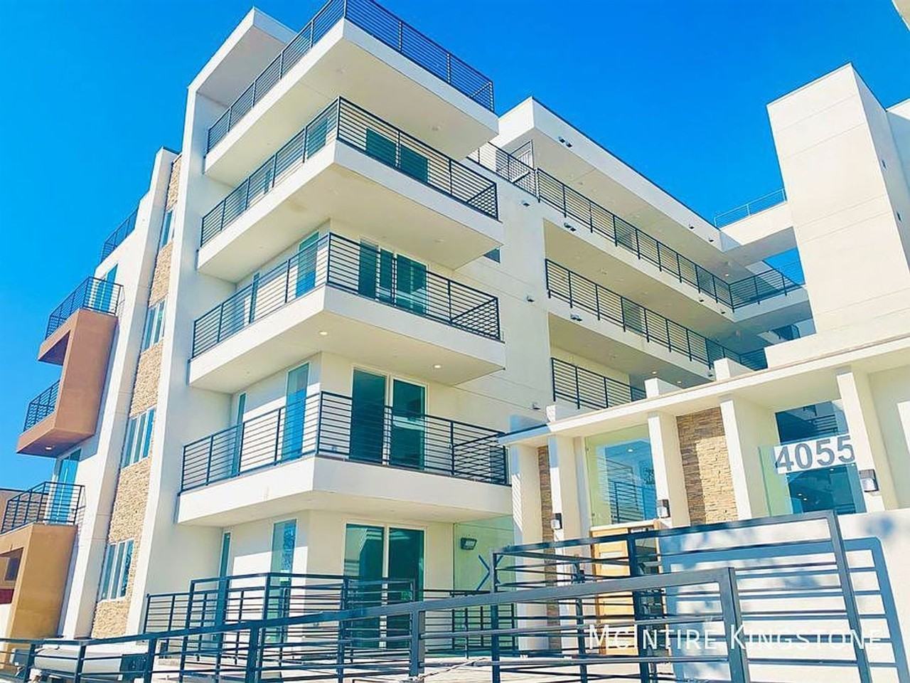 The Hollywood Flats Apartments 4055 Oakwood Ave, Los Angeles, CA