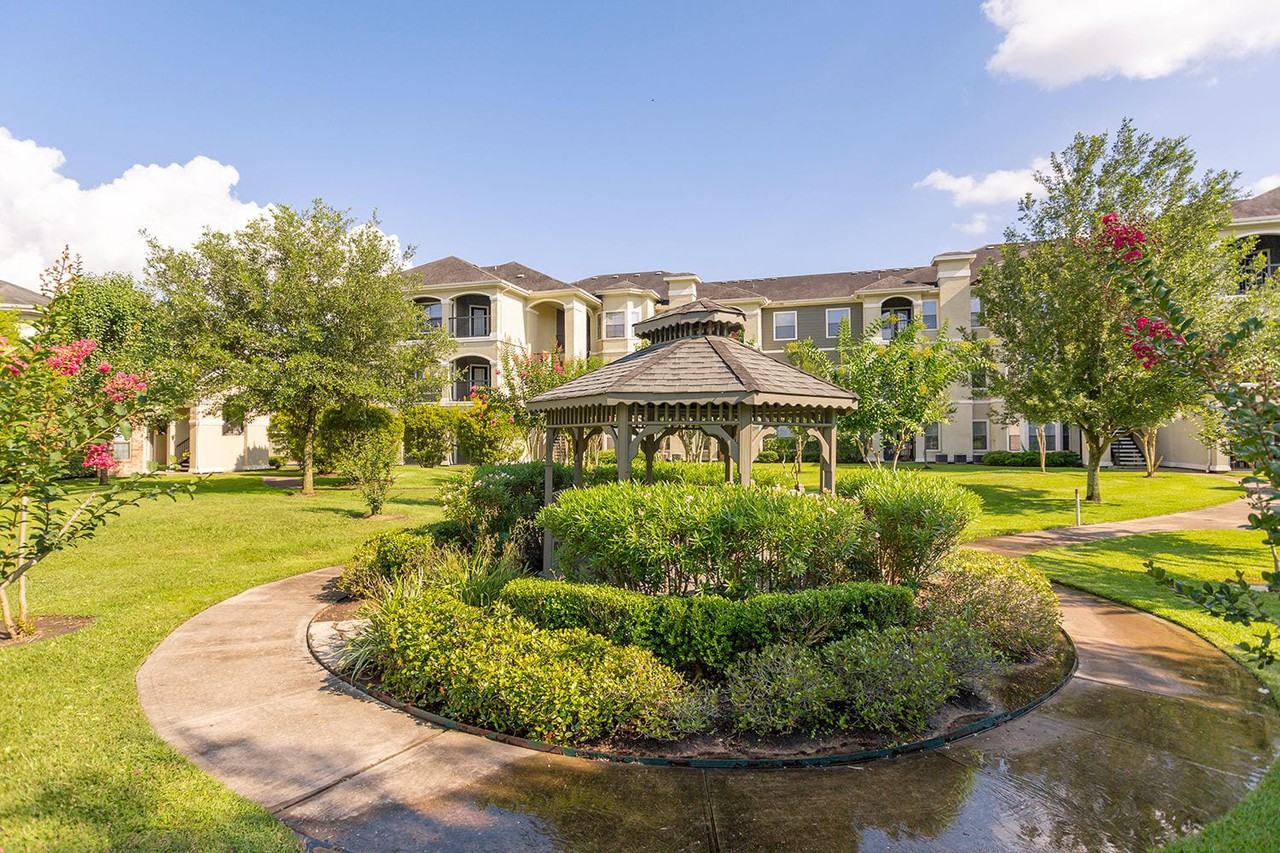 Reserve at Tranquility Lake Apartments 2850 Oak Rd, Pearland, TX