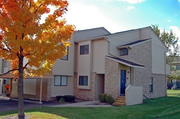 Hillside Forest Apartments 30545 Crest Frst, Farmington Hills, MI