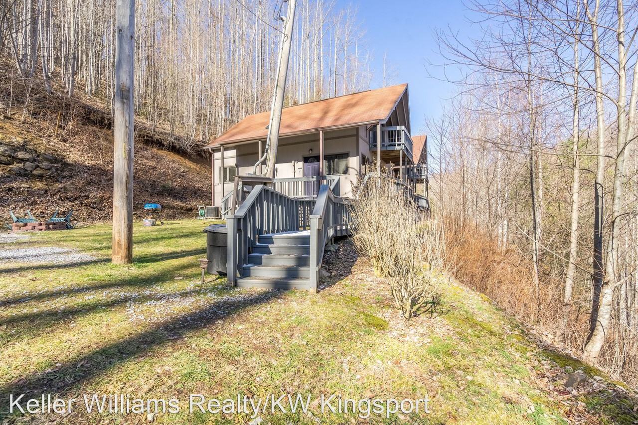 805 Tiger Creek Road Apartments 805 Tiger Creek Rd, Roan Mountain, TN