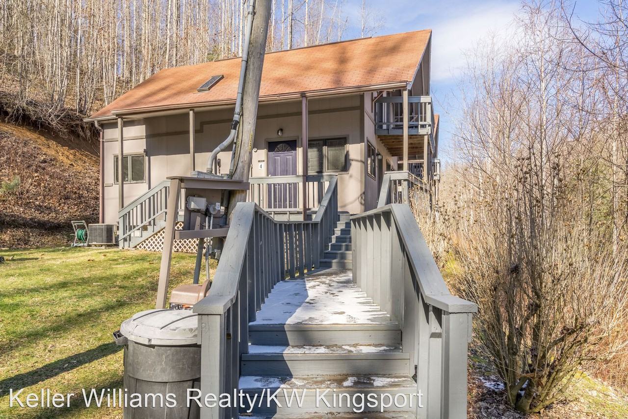 805 Tiger Creek Road Apartments 805 Tiger Creek Rd, Roan Mountain, TN
