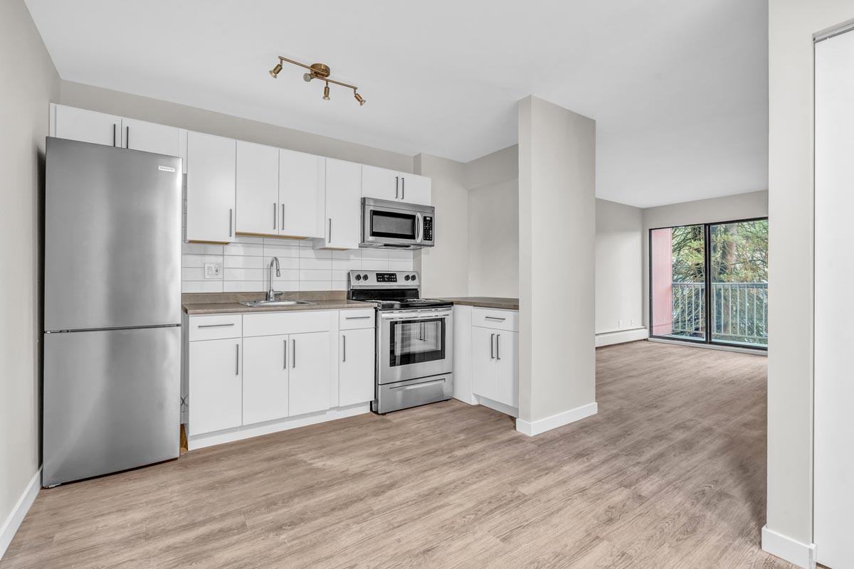 Surrey Gardens Apartments 12747 102 Ave, Surrey, BC V3V 3E6 Zumper