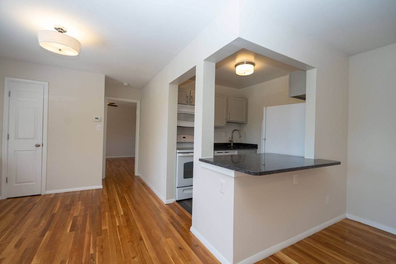 Cardinal Court Apartments 10805 Harvey Dr, Fairfax, VA 22030 Zumper