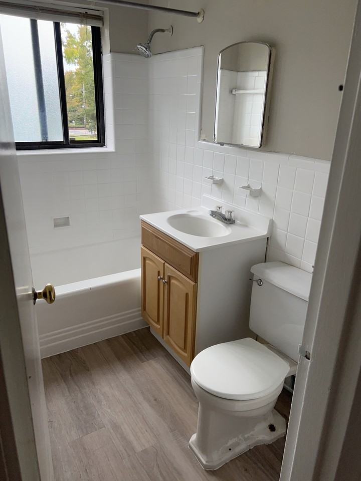 University Gardens Apartments 4622 Knox Rd, College Park, MD 20740