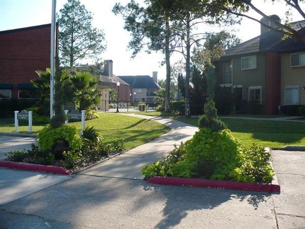 Chatham Village Apartments 16460 TX3, ster, TX 77598 Zumper