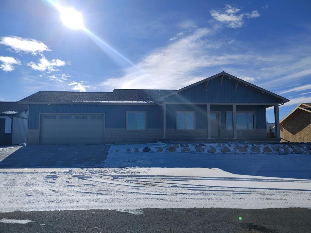 749 Go Around Loop, Cody, WY 82414 3 Bedroom House for 2,000/month