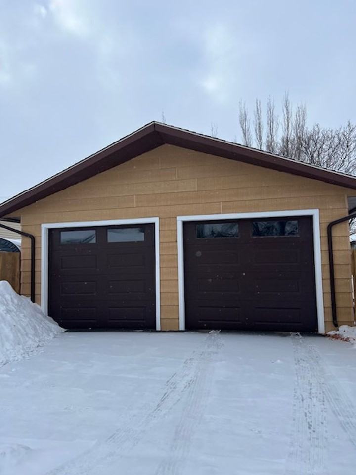 Beautiful Renovated 5 Bedroom House in Dundonald Apartments 143