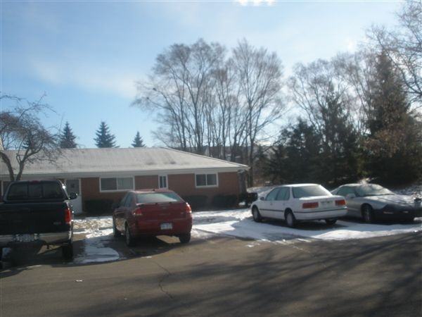 Susann Manor Apartments 48293 W Pontiac Trail, Wixom, MI 48393 Zumper