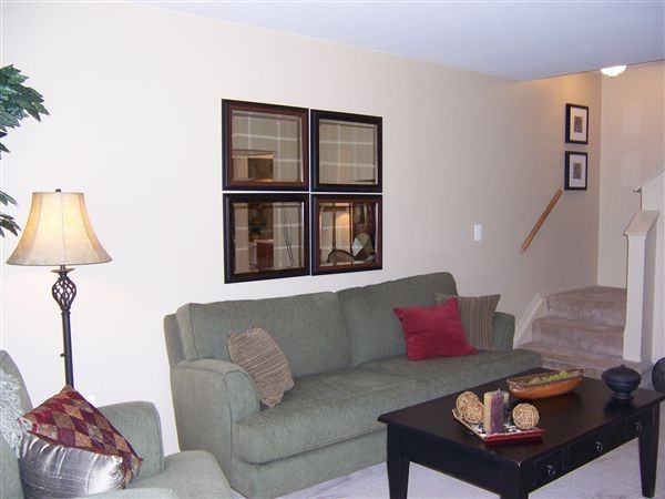 Creekside Village Apartments 24795 Mayfair St, Flat Rock, MI 48134