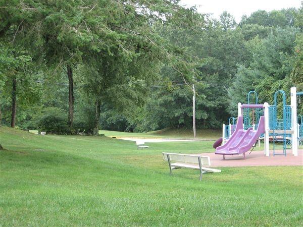 Trident Park Apartments 165 Ohio Ave, Groton, CT 06340 Zumper