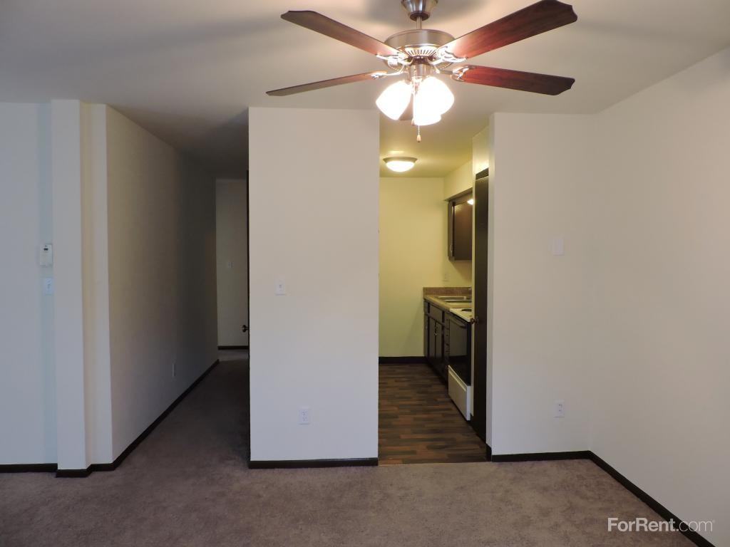 Franklin Park Apartments (Stonefield Village) 3641 W College Ave