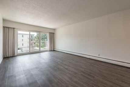 Fernwood Manor Apartments 1575 Fernwood Manor, Victoria, BC V8R 1L2