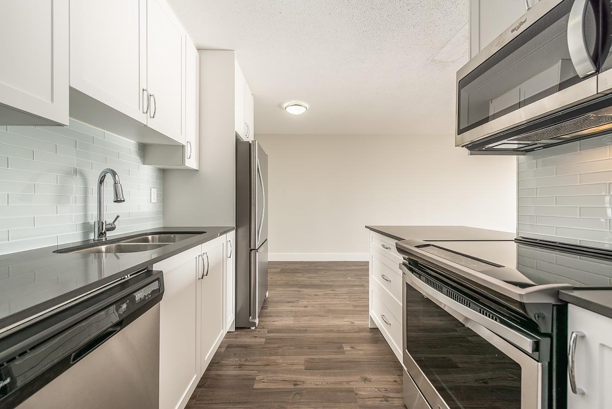 Sir Francis Drake Apartments 337 St. James St, Victoria, BC V8V 1J7