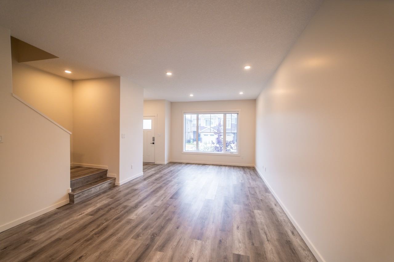 Duplexes in Orchards at Ellerslie Apartments 2766 27042766