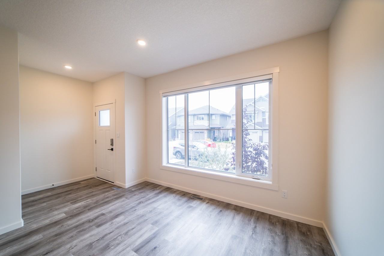 Duplexes in Orchards at Ellerslie Apartments 2766 27042766