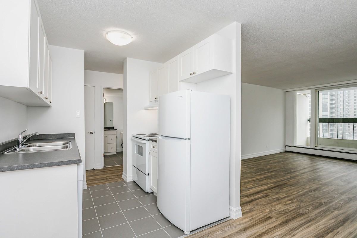 Oliver Place Apartments 10130 117 St Nw, Edmonton, AB T5K 1X4 Zumper