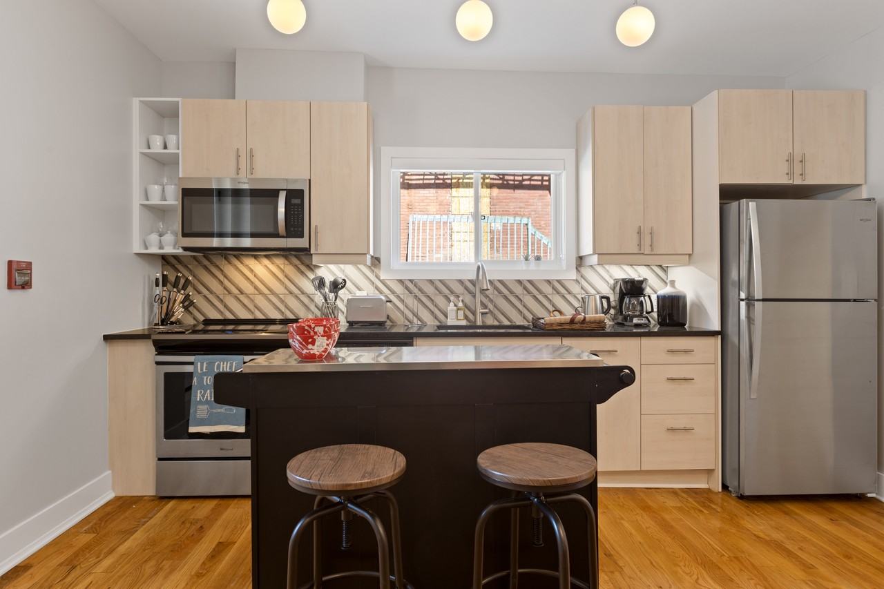 68 Sweetland Apartments in Sandy Hill, Ottawa, ON K1N 7T8 Zumper