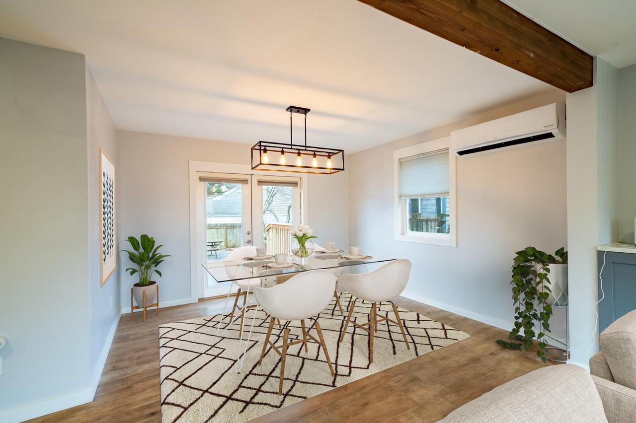 Fully remodeled Piedmont home by Woodlawn Park Apartments in Portland