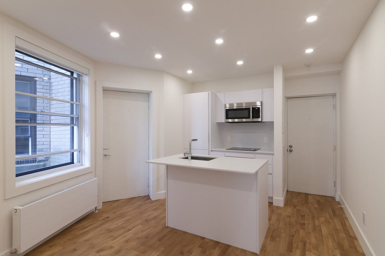 3495 Van Horne Apartments 3495 Av Van Horne, Montréal, QC H3S 1R7