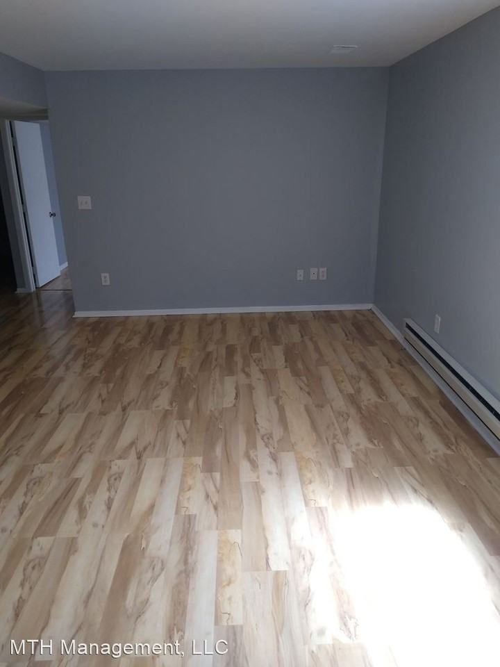 620 & 630 Rickett Road Apartments in Brighton, MI 48116 Zumper