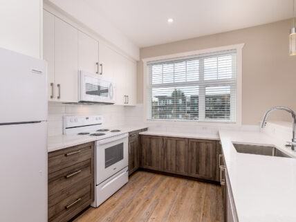 Ocean Terrace Apartments 240 Island Hwy W, Parksville, BC V9P 1N5