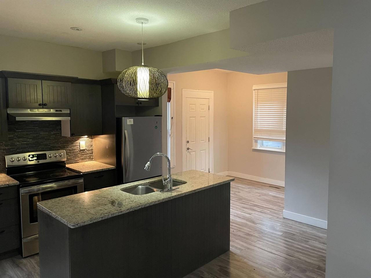 2059 Elphinstone Street Apartments 2059 Elphinstone St, Regina, SK