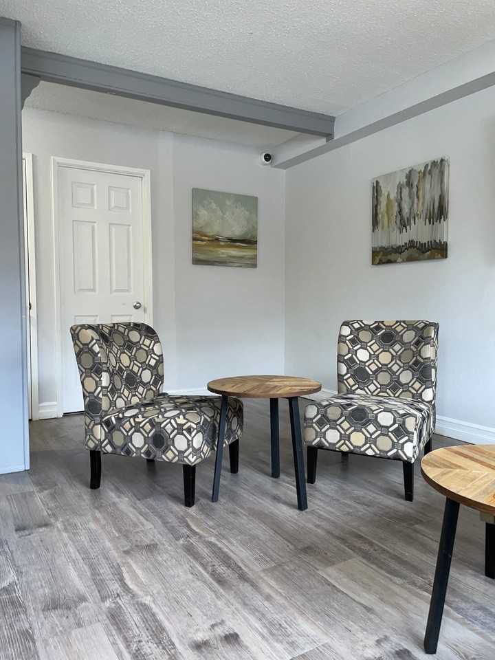 Wyldewood Estates Apartments 9700 Bonaventure Dr Se, Calgary, AB T2J