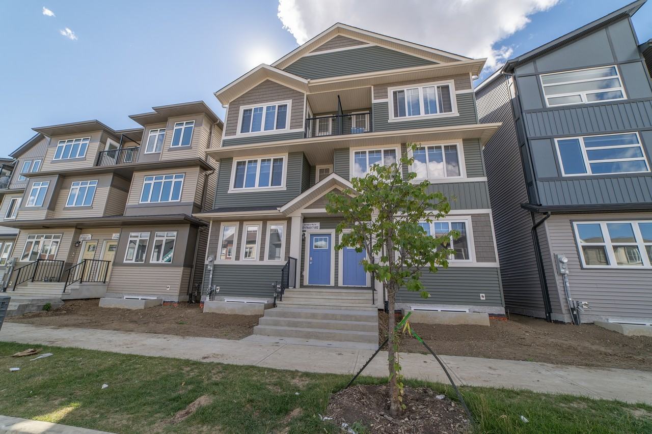 23 Bed Duplexes in Paisley Apartments 563 545563 Paterson Way Sw