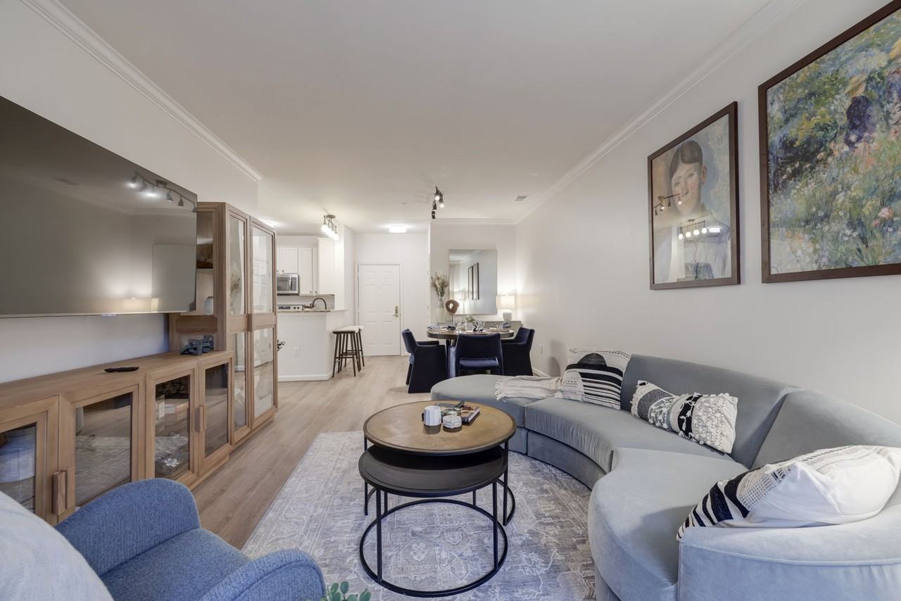 Evergreens at Columbia Town Center Apartments 10101 Governor Warfield