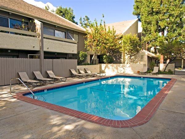 Coldwater/Villa Sabrina Apartments 4930 Coldwater Canyon Ave, Los