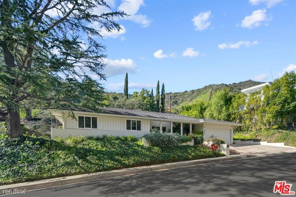 1919 San Ysidro Dr, Beverly Hills, CA 90210 3 bedroom House Rental