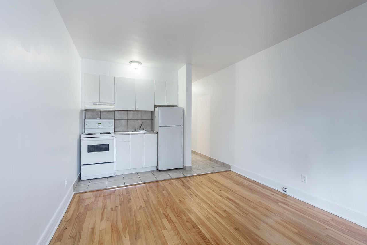 3466 Aylmer Apartments 3484 Rue Aylmer, Montréal, QC H2X 2B6 Zumper