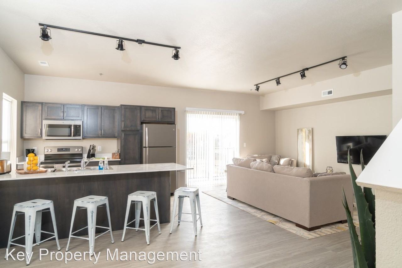 12011219 Leitha Terrace Pinnacle Villages Apartments in Waverly, IA