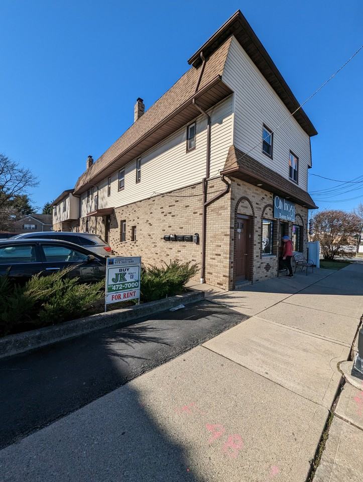 765 Van Houten Avenue 2, Clifton, NJ 07013 1 Bedroom Apartment for