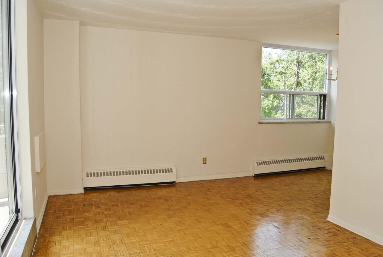 Gage Manor Apartments 872 Upper Gage Ave, Hamilton, ON L8V 4K6 Zumper