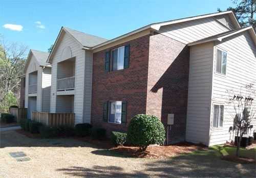 Longview Green Apartments 117 Longview Dr, Fayetteville, NC 28311