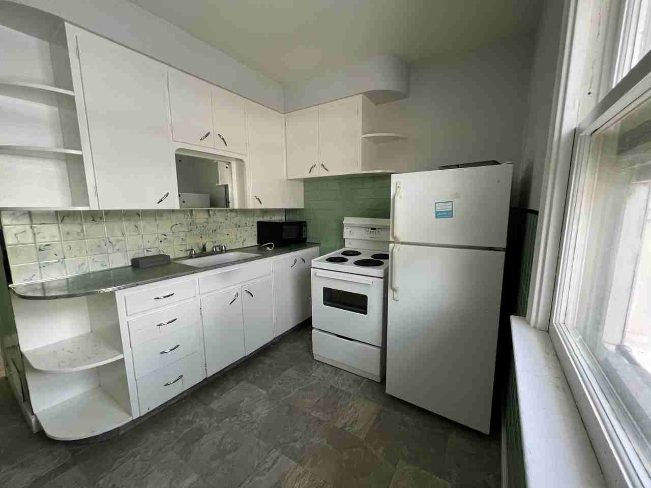 3604 McCallum Ave Apartments 3604 Mccallum Ave, Regina, SK S4S 0S5