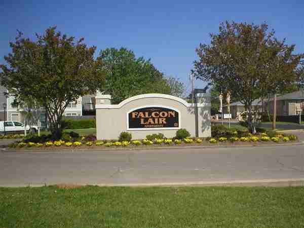 Falcon Lair Apartments 625 31st Ave N, Columbus, MS 39705 Zumper