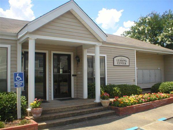 Falcon Lair Apartments 625 31st Ave N, Columbus, MS 39705 Zumper